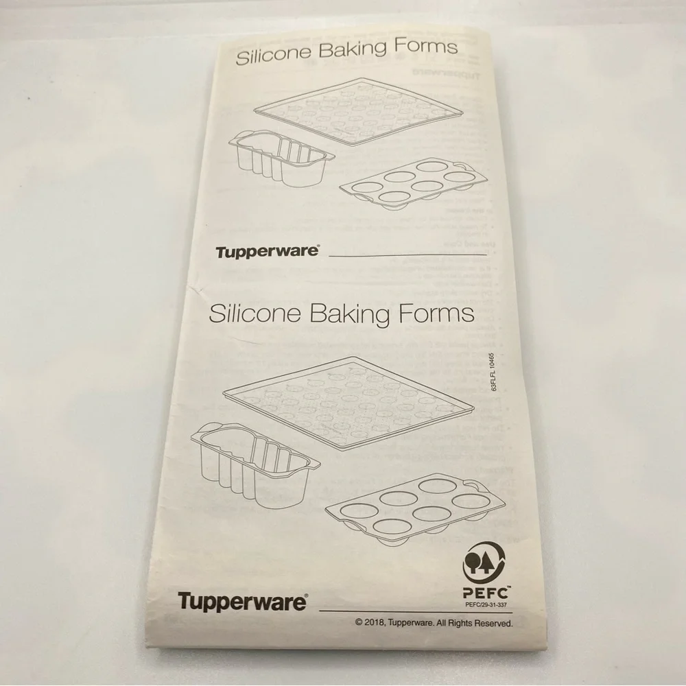 Tupperware Silicone Waffle Form Pan